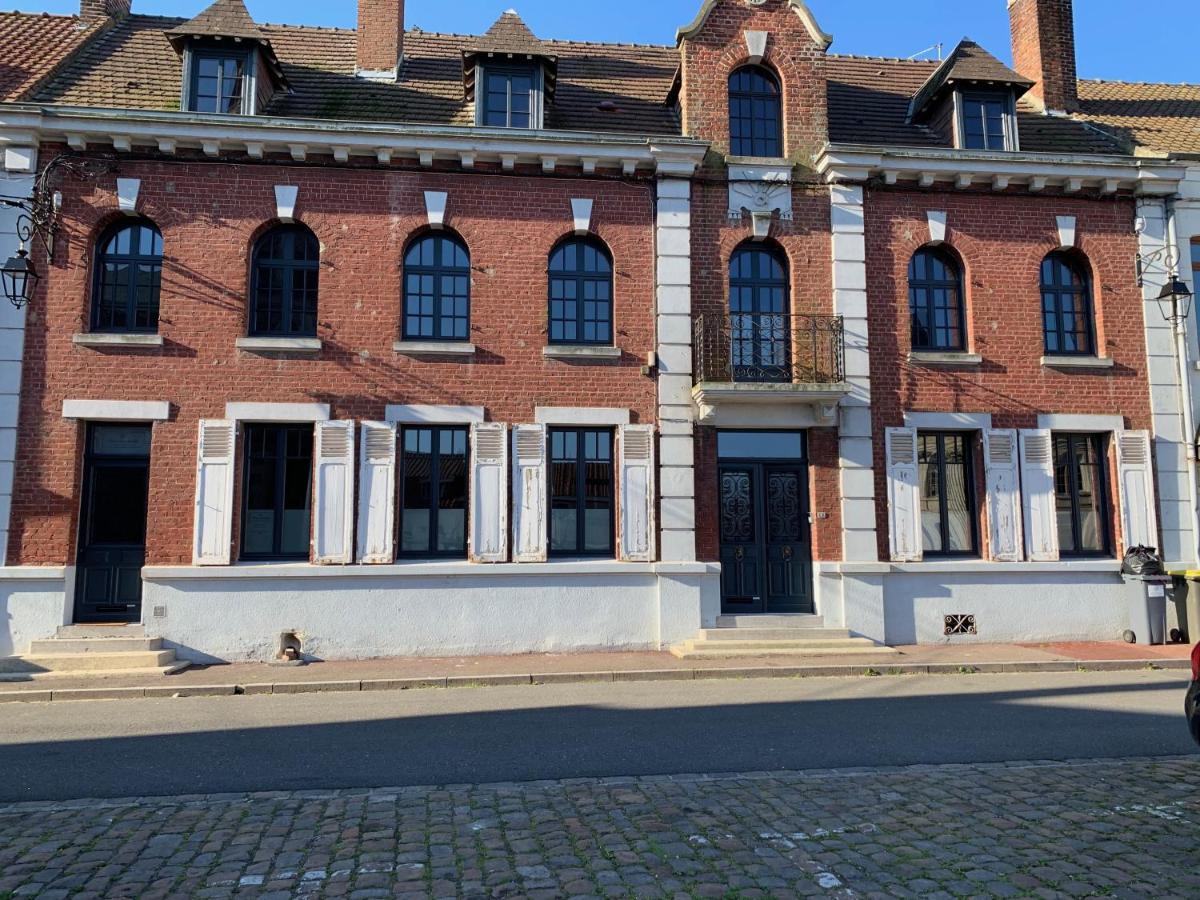 6 Place De La Detente Saint-Venant Exterior foto